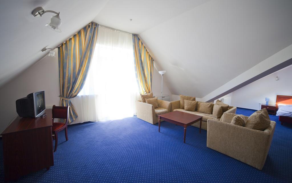Hotel Sani Truskavec Pokoj fotografie