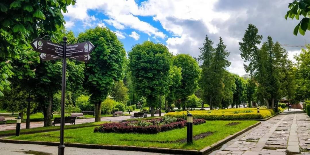 Hotel Sani Truskavec Exteriér fotografie
